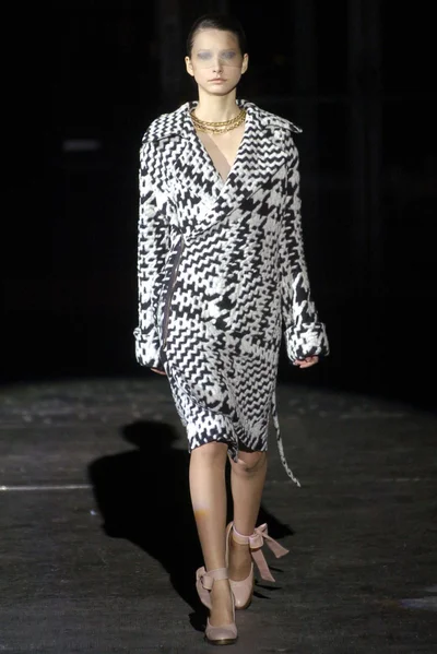 Look 37